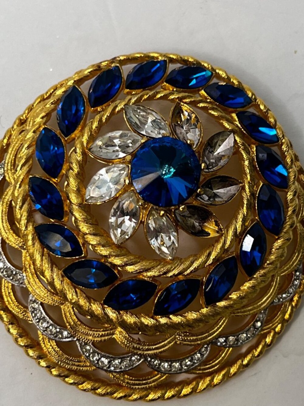 Alice Caviness Brooch Blue Rhinestone Gold Tone Round 2.75” Vintage